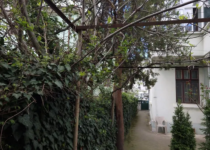 شقة етаж от къща с двор بورغاس